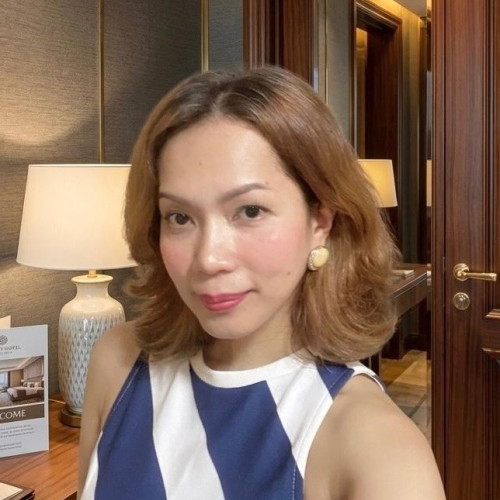 Vee  J. profile photo