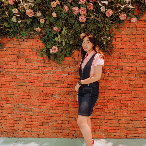 Fara T.