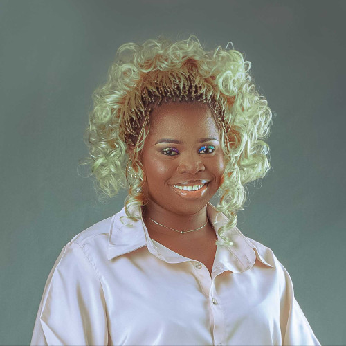 dela m.