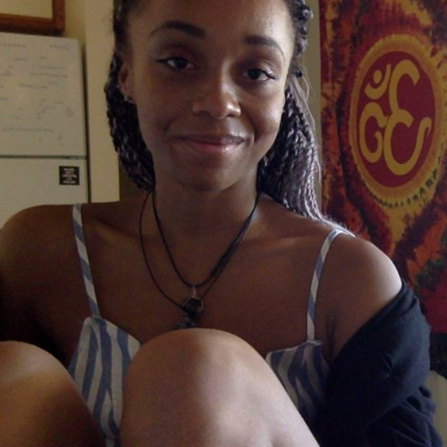 Lili N.