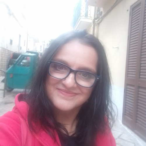 Rahela  R.