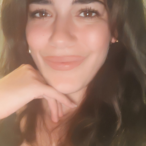 Layla H.