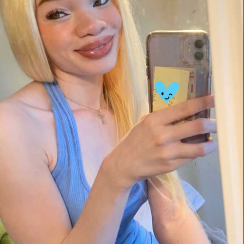 blossom f. profile photo
