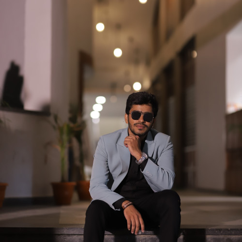 LAV B. profile photo