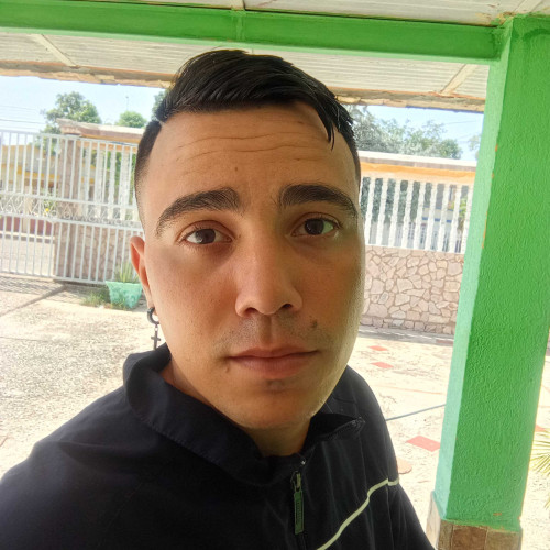 Carlos l. profile photo