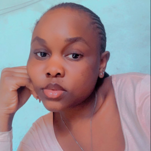 Maclina  T. profile photo