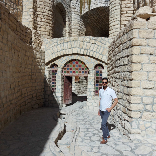 majid r. profile photo