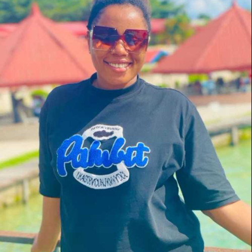 Julia W. profile photo