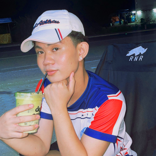 Den D. profile photo