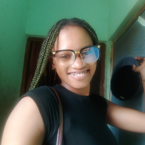 Esther Oluwaremilekun  Y. profile photo