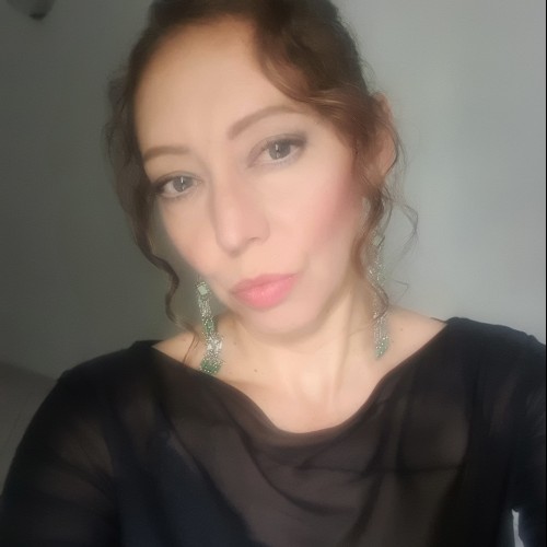 Alicia  J.