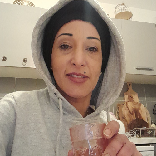 Hanane  D.