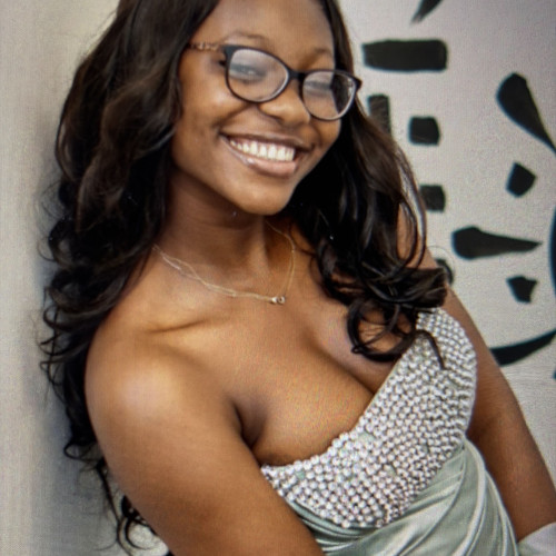 Mila L. profile photo