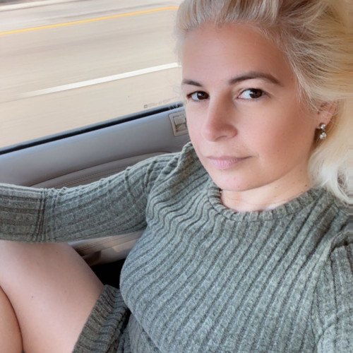 Daisy D.