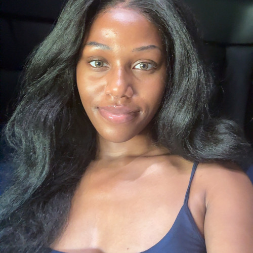Livi B. profile photo
