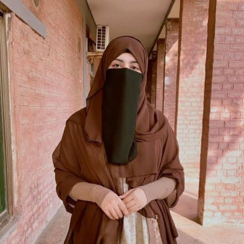 Zainab T.