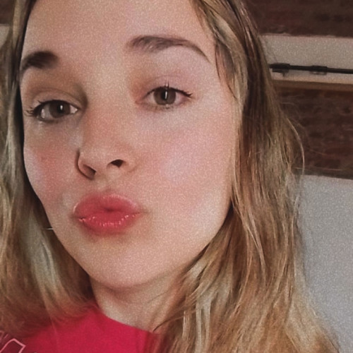 Mili F. profile photo