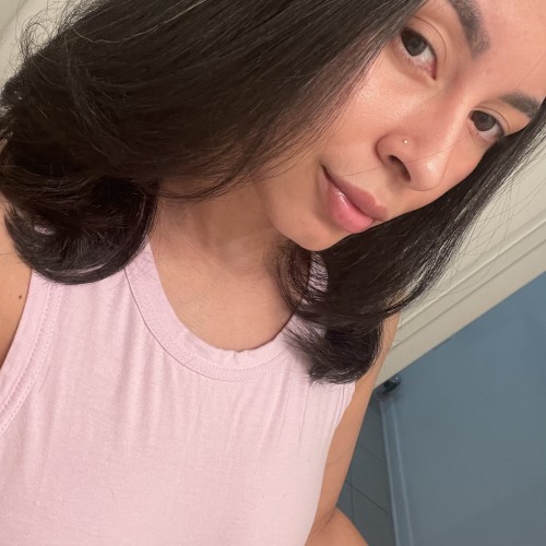 Arianny T.