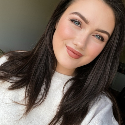 Amber R.
