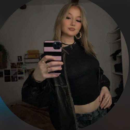 Maeva B.