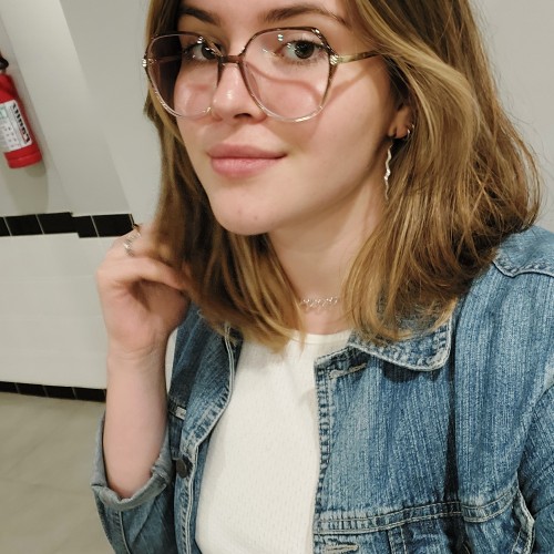 Júlia  S.