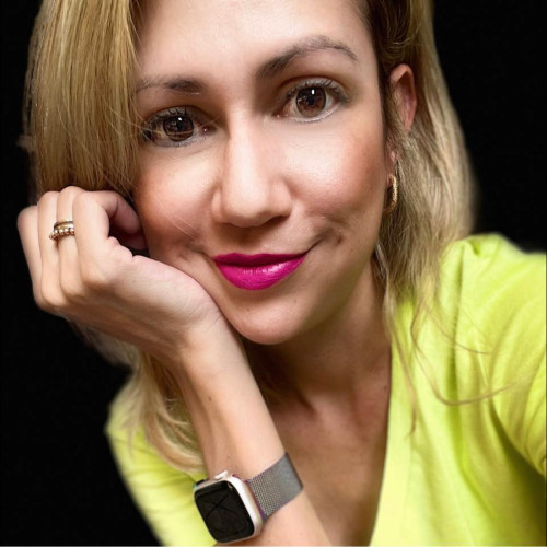 Denia Daphne F. profile photo