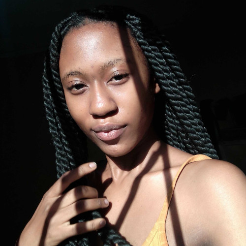 Thandiwe c. profile photo