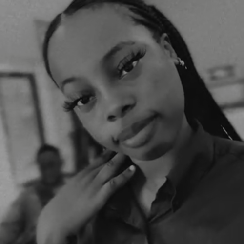 Naomi W. profile photo