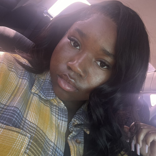 Deslyn R. profile photo