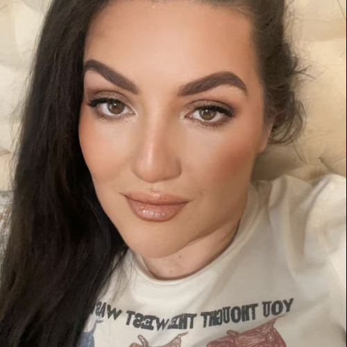 Daniela V. profile photo