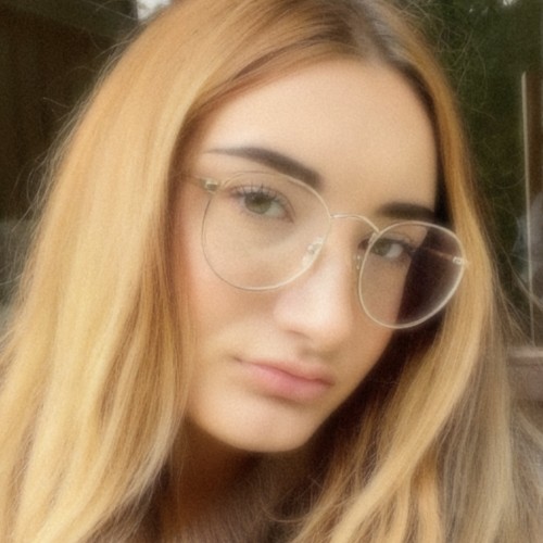 axelle  m.