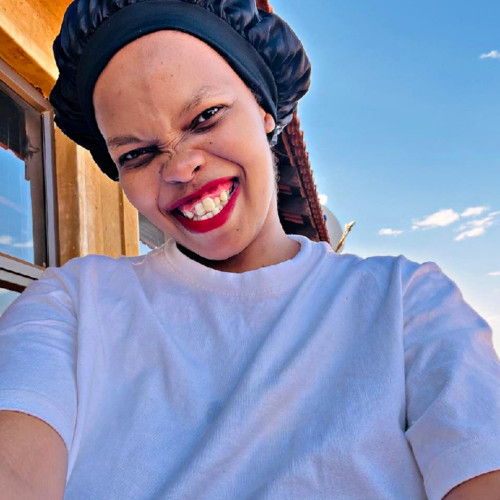 NellJenine  J. profile photo