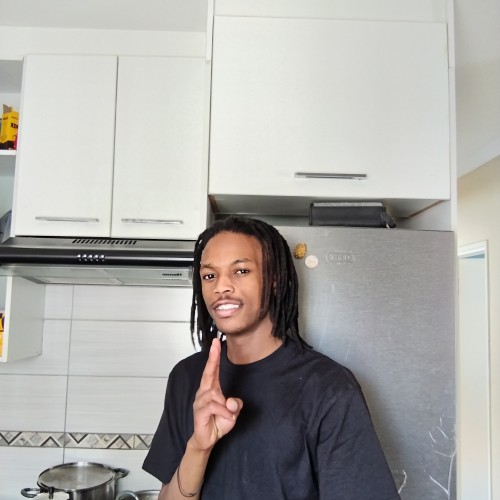 Tshepo  L.