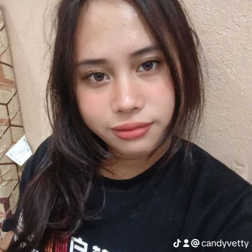 Lily P.