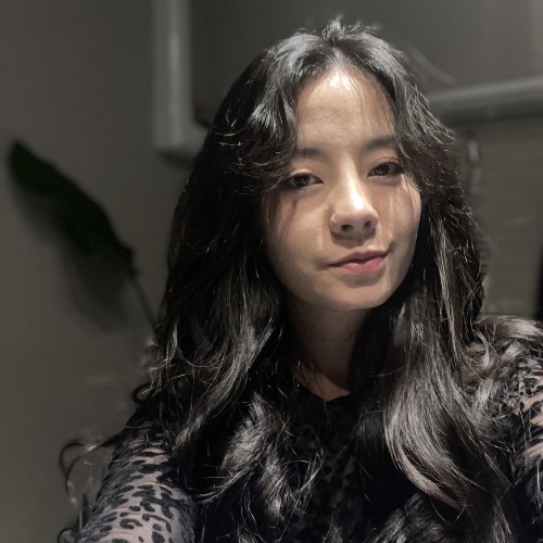 Yumi N.