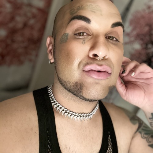 Eejaye L.