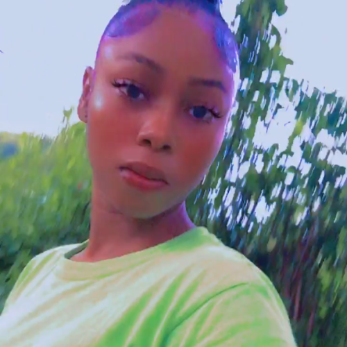 sazanea L. profile photo