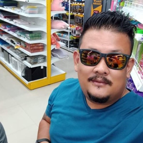 Lipok  S. profile photo