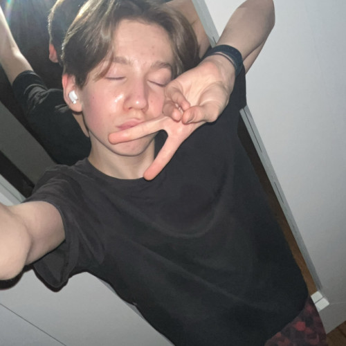 Kuba V. profile photo