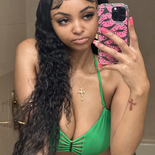 Jania L. profile photo