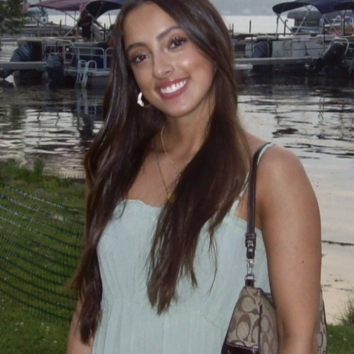 Liana W. profile photo