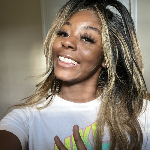 Mari S. profile photo