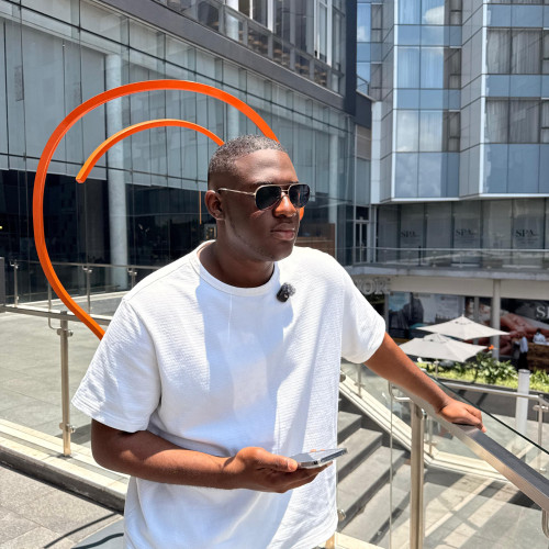 Leonardo  D. profile photo