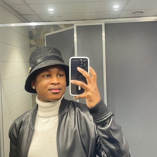 Aylmer C. profile photo