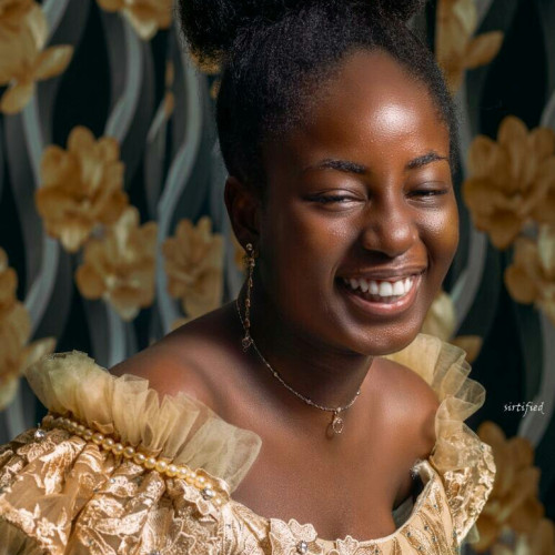 Niniola O. profile photo