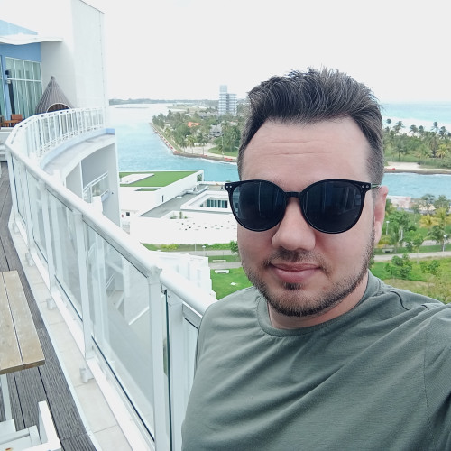 Ricardo M. profile photo