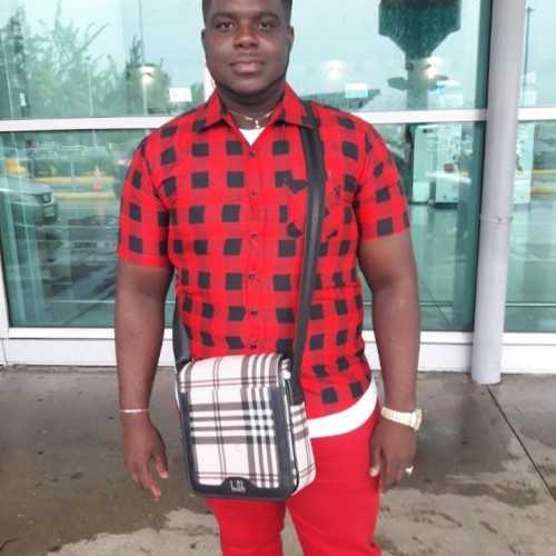 Marlon  E.