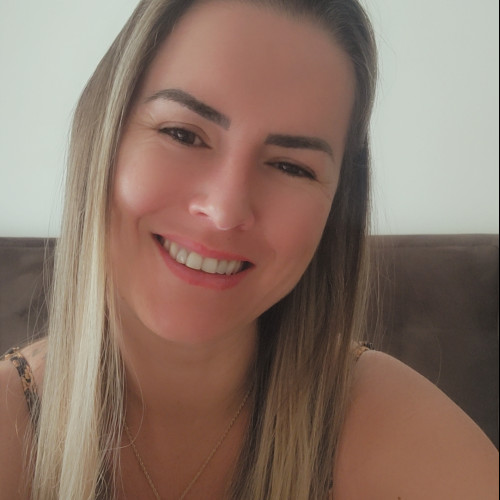 Valeria E.