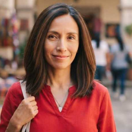 ELENA Q. profile photo