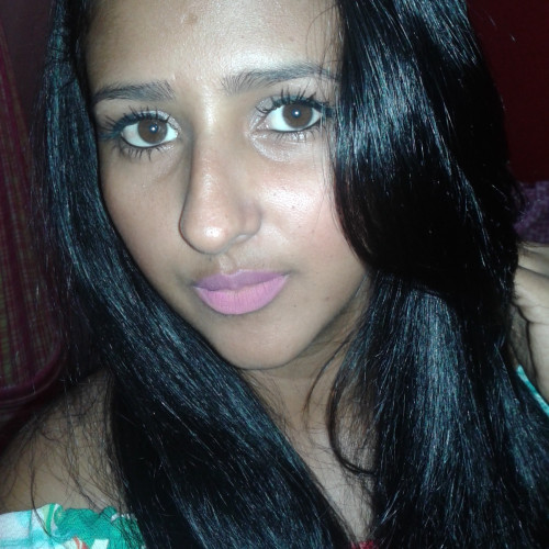 Carolaine R.